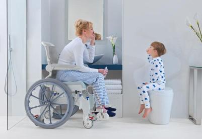 Dusch- und Toilettenrollstühle, Selbstfahrer