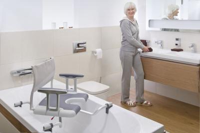 Hilfsmittel für die Badewanne